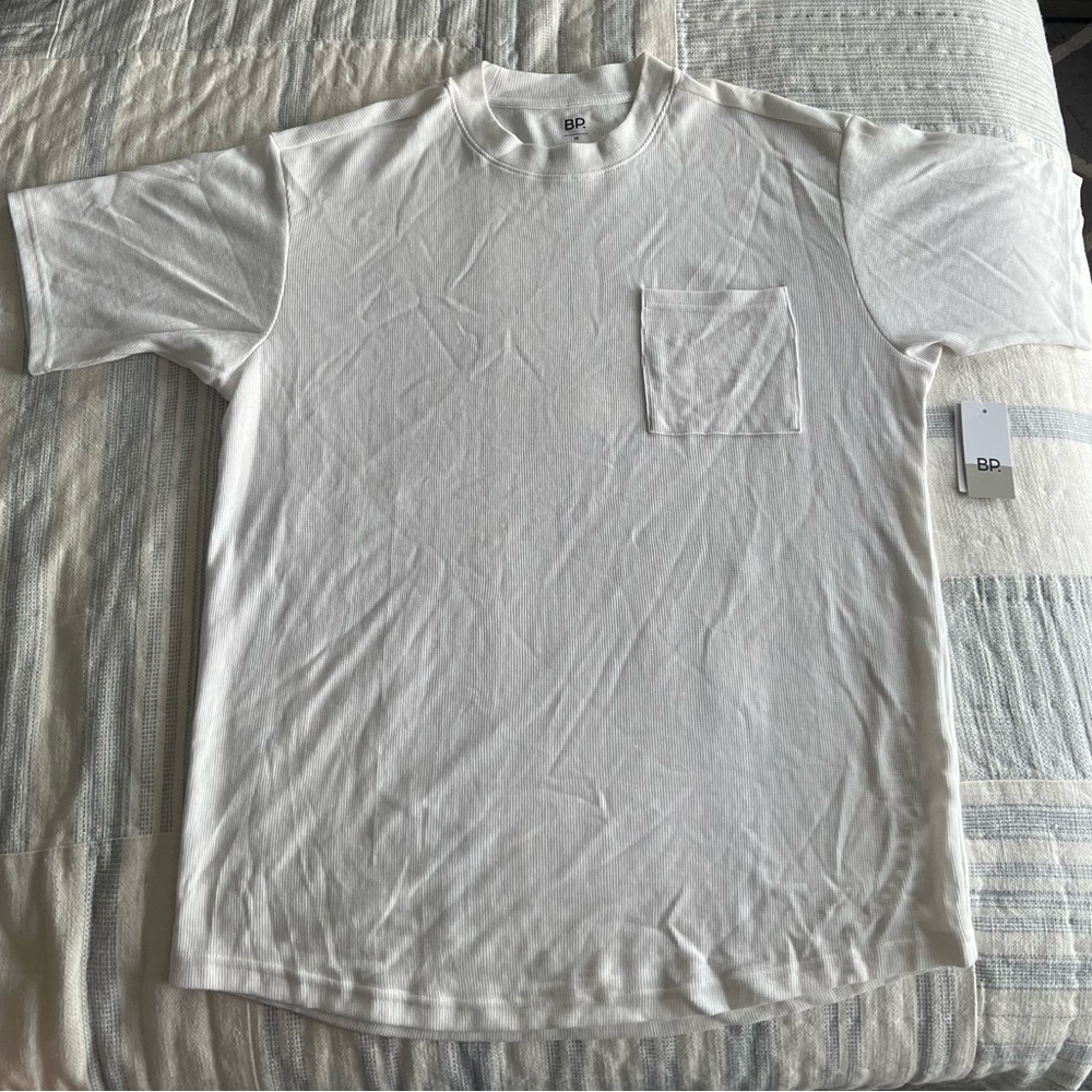 Tight knit waffle tshirt men’s M